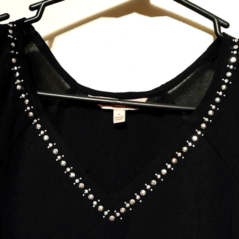 JUICY COUTURE WOMEN'S BLACK RHINESTONE DOUBLE LAYER SLIT SLEEVE SIZE SMALL TOP - Picture 4 of 9